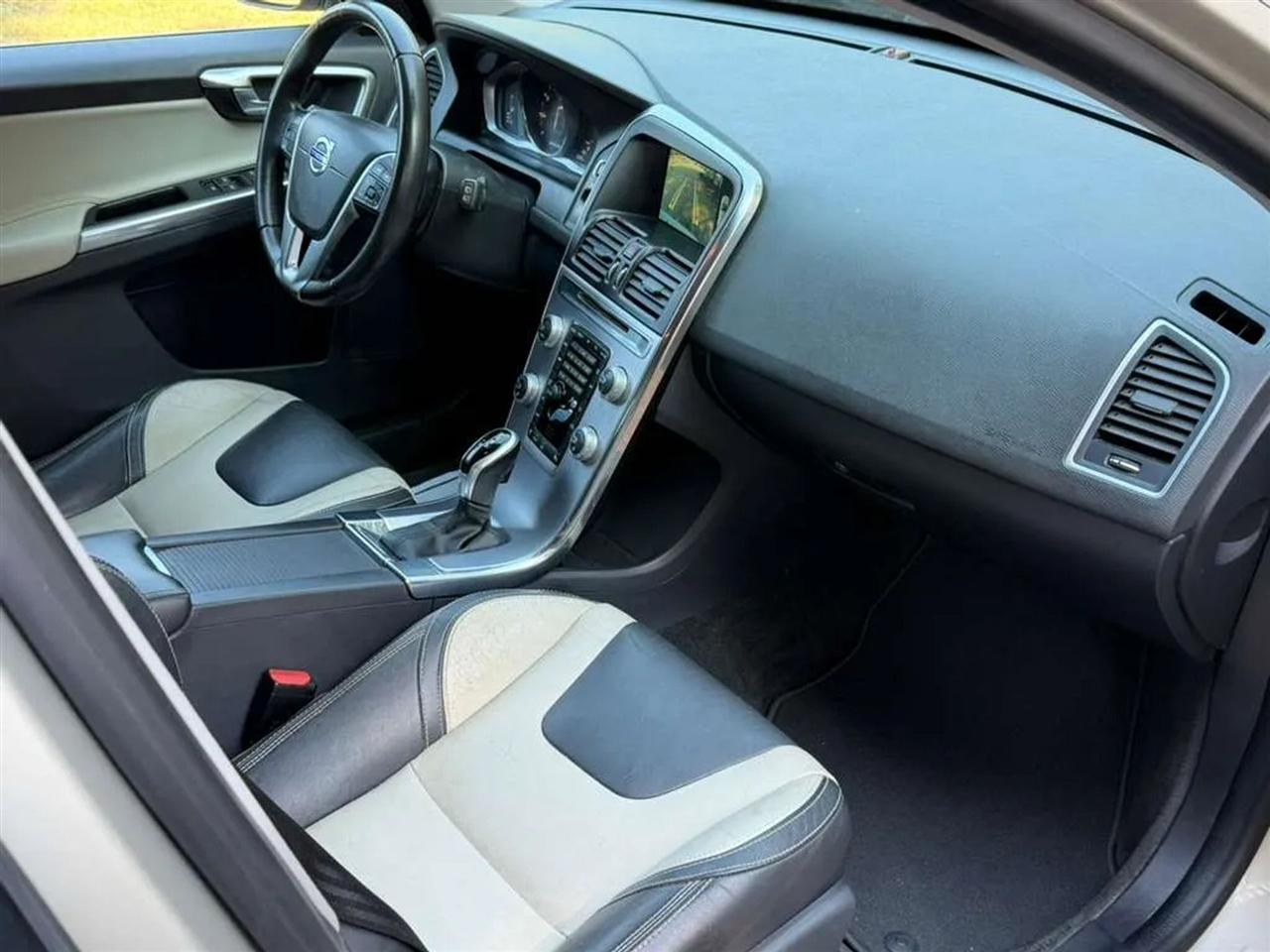 Volvo XC60 T6 Dynamic AWD 2017