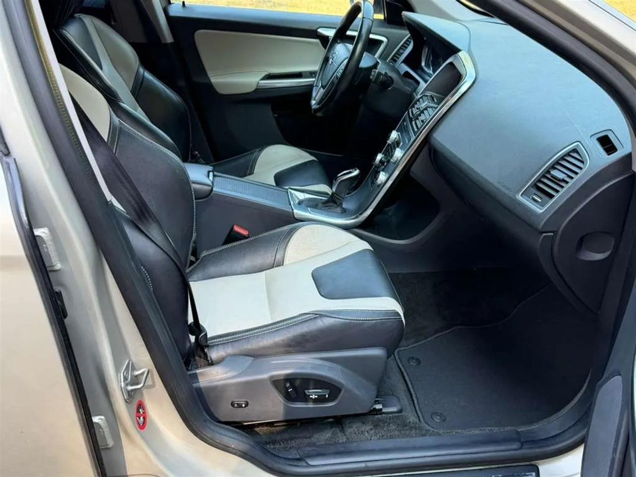 Volvo XC60 T6 Dynamic AWD 2017