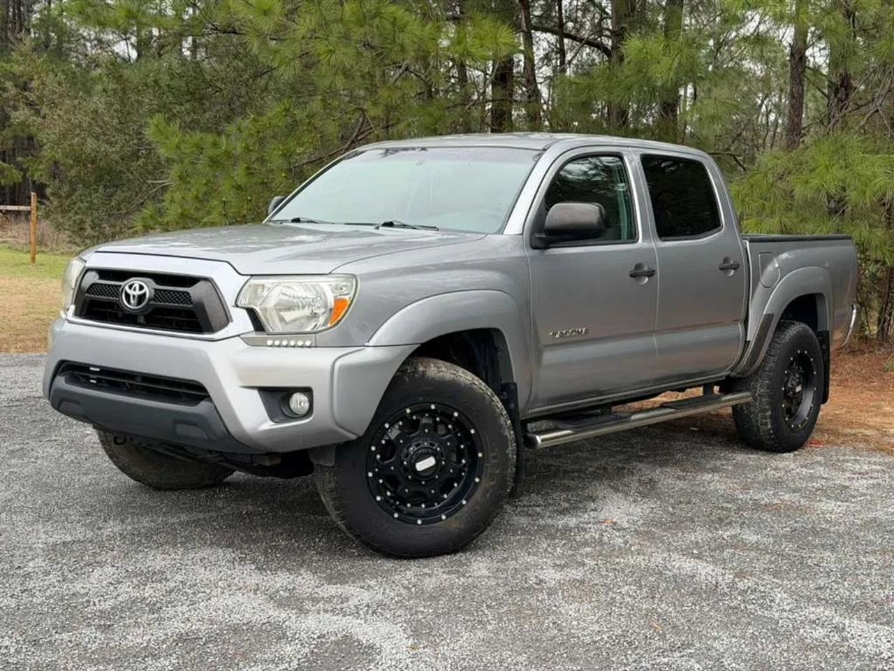 Toyota Tacoma PreRunner Double Cab V6 5AT 2WD 2015