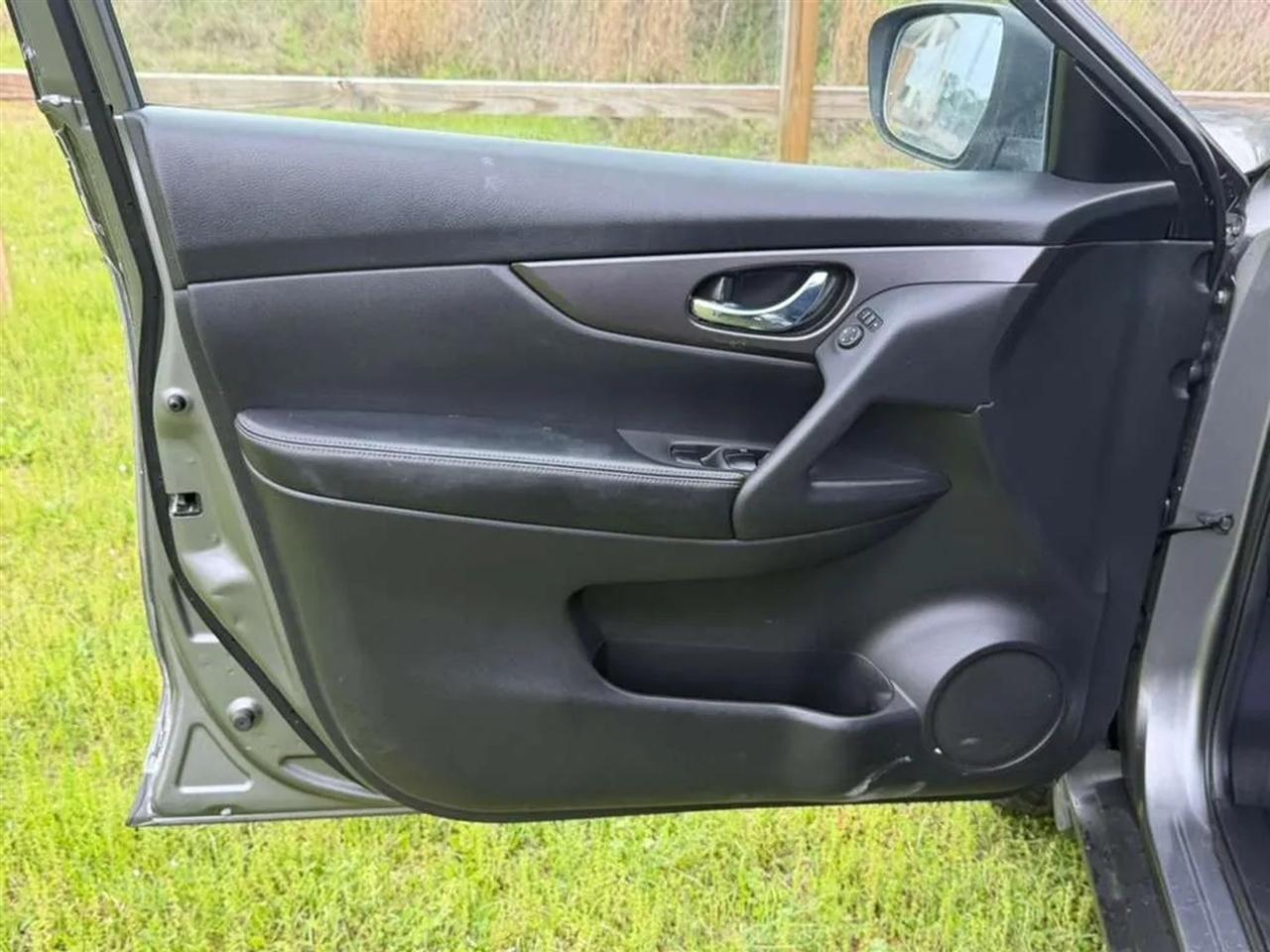 Nissan Rogue S 2WD 2016