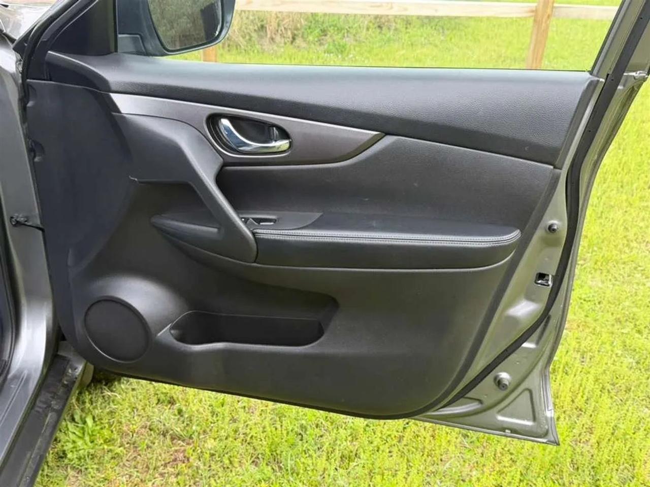 Nissan Rogue S 2WD 2016