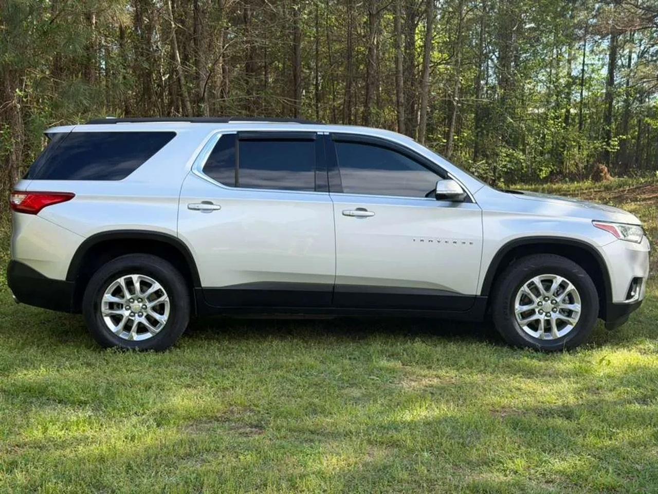 Chevrolet Traverse LT Cloth FWD 2021