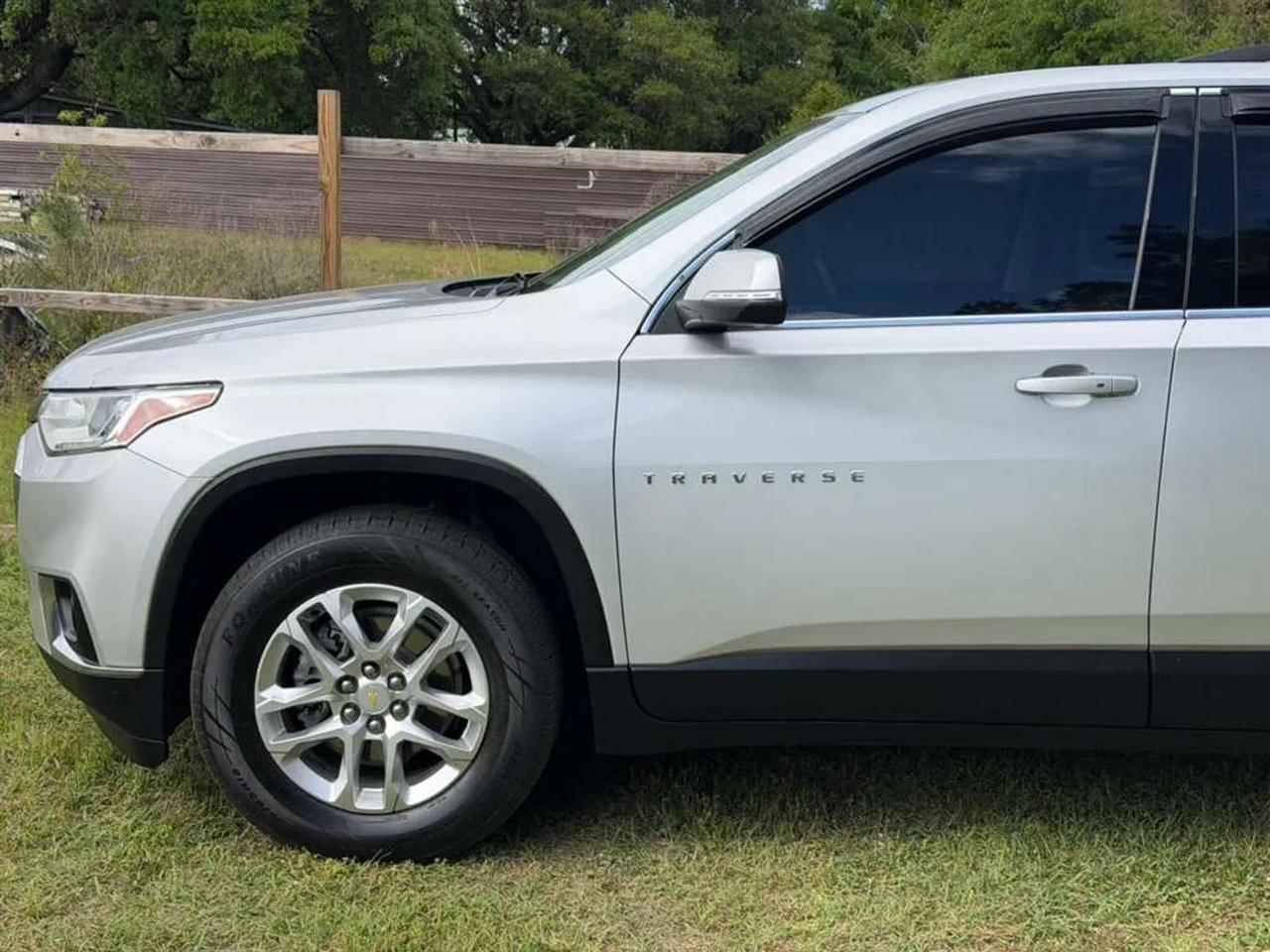 Chevrolet Traverse LT Cloth FWD 2021