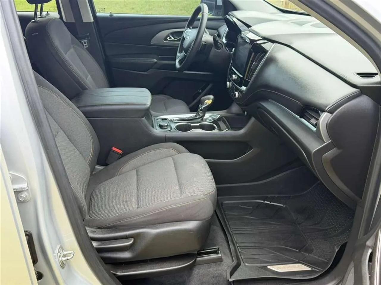 Chevrolet Traverse LT Cloth FWD 2021