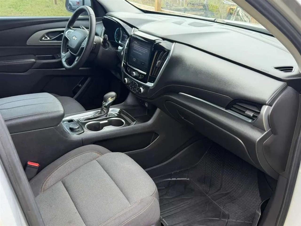 Chevrolet Traverse LT Cloth FWD 2021