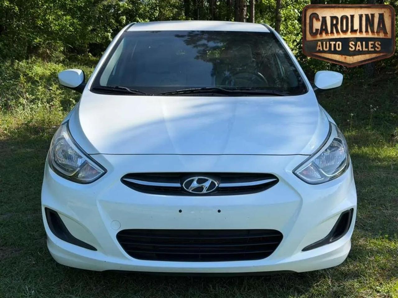 2015 Hyundai Accent GS 5-Door 6-Speed Automatic's photo
