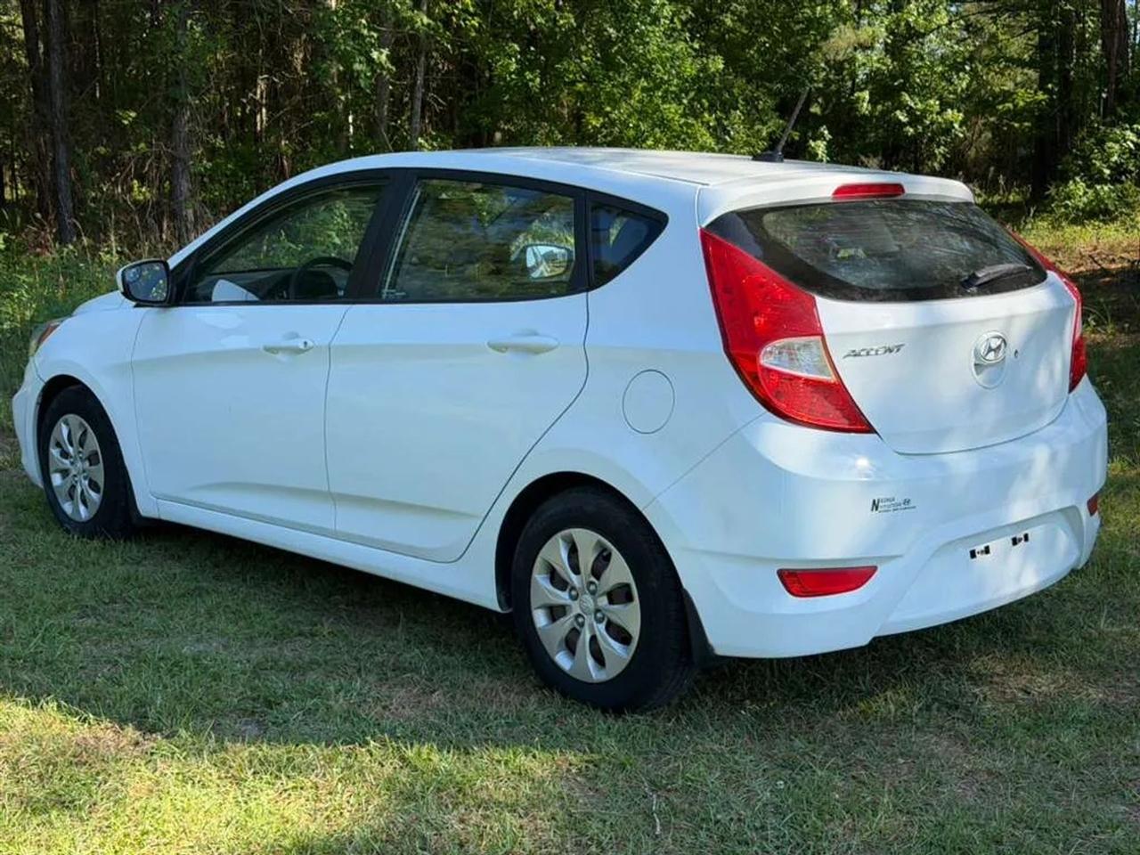 Hyundai Accent GS 5-Door 6A 2015