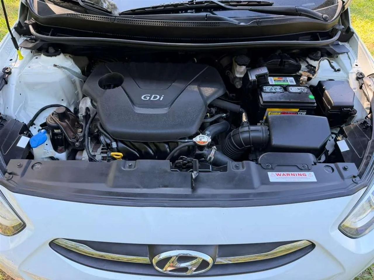 Hyundai Accent GS 5-Door 6A 2015