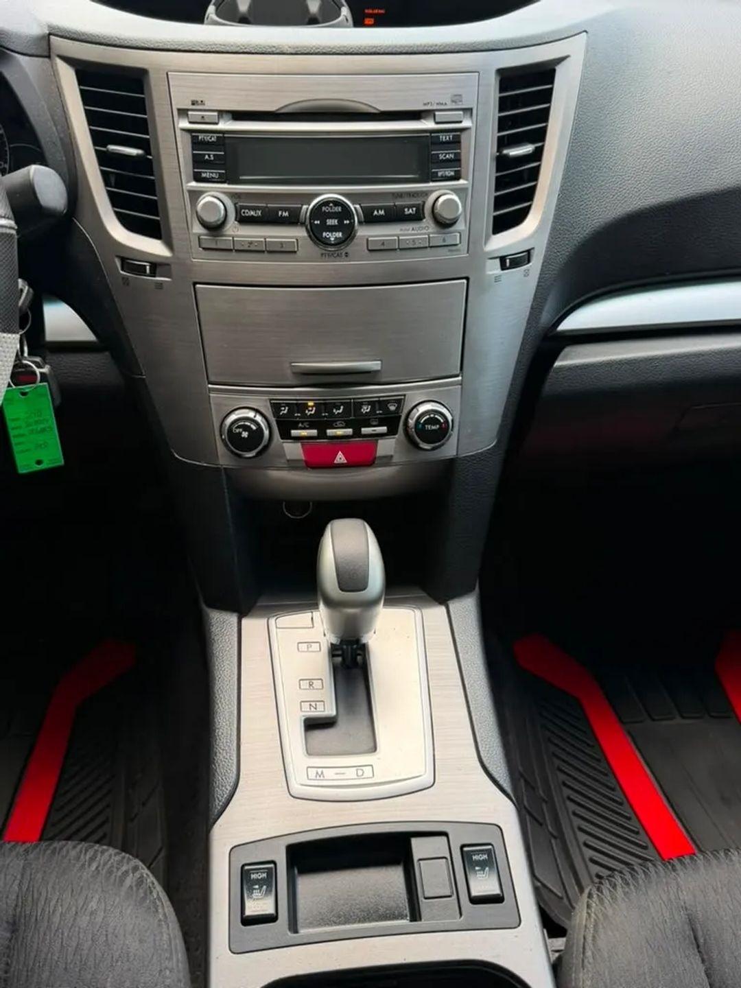 Subaru Legacy 2.5i Premium 2010