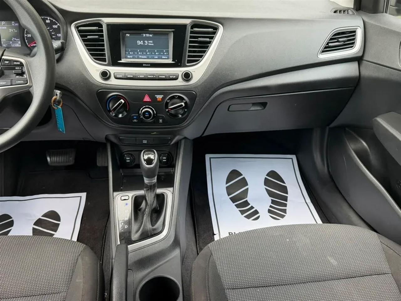 Hyundai Accent SE 4-Door 6A 2021