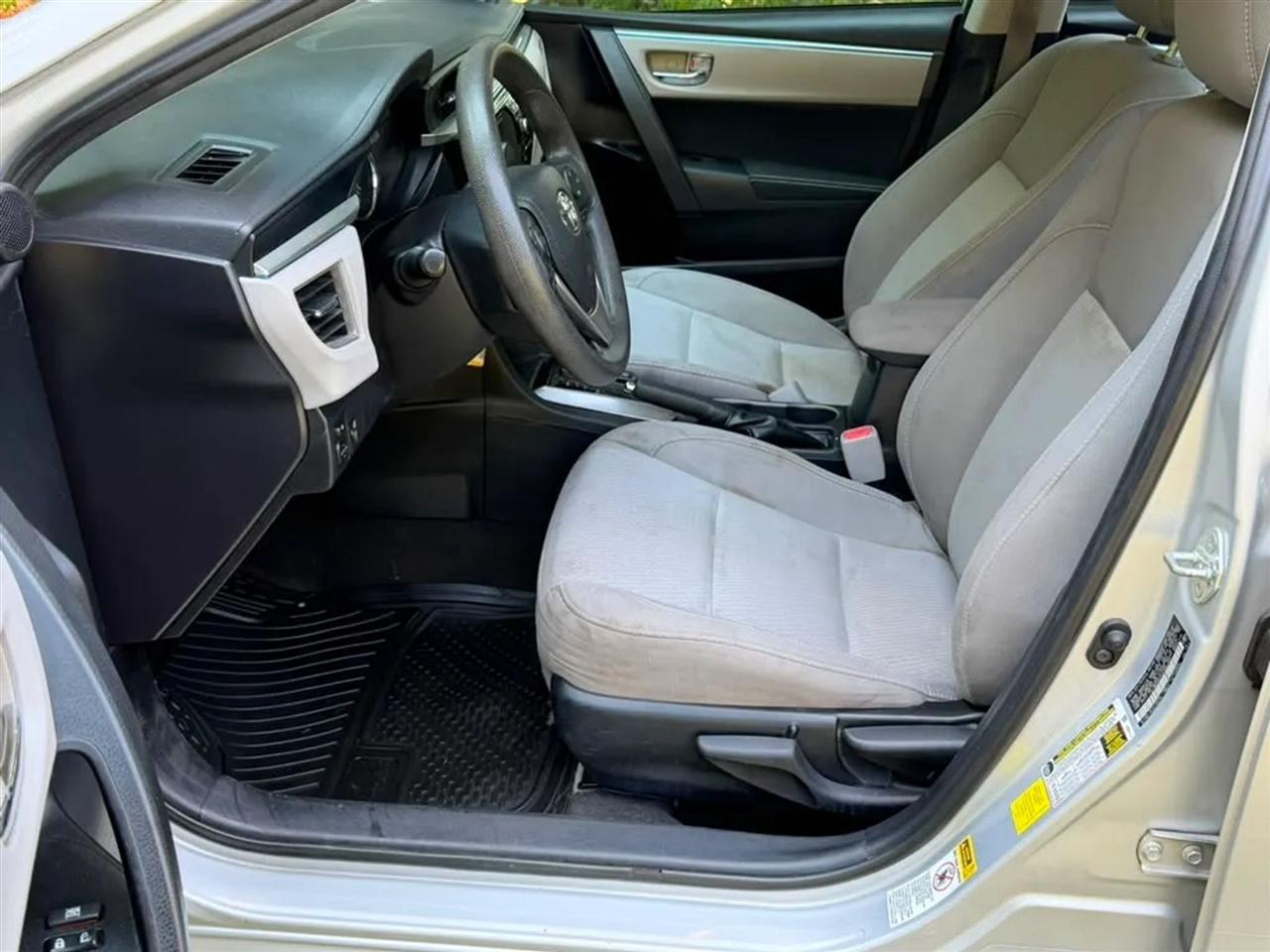 Toyota Corolla LE CVT 2016