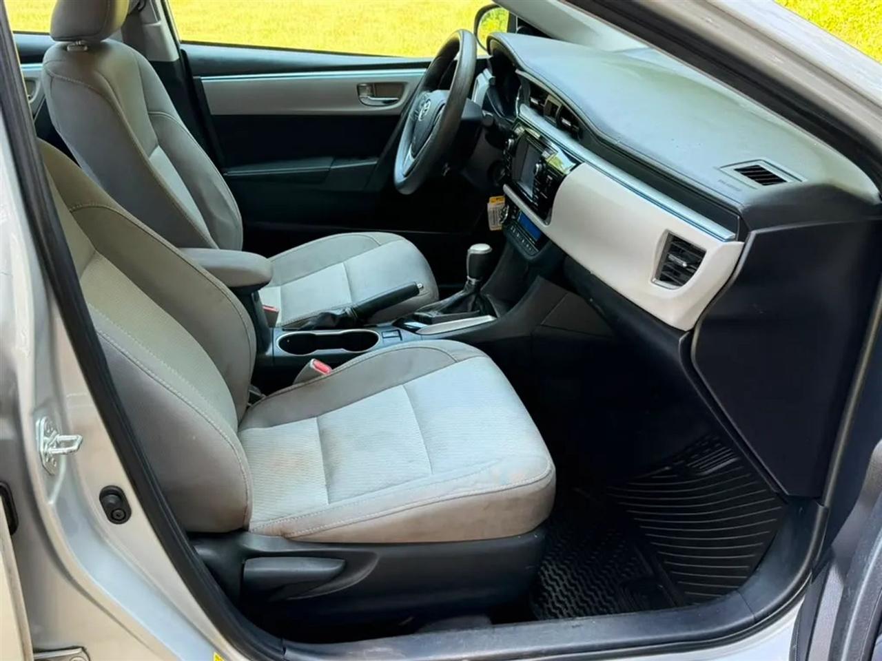 Toyota Corolla LE CVT 2016