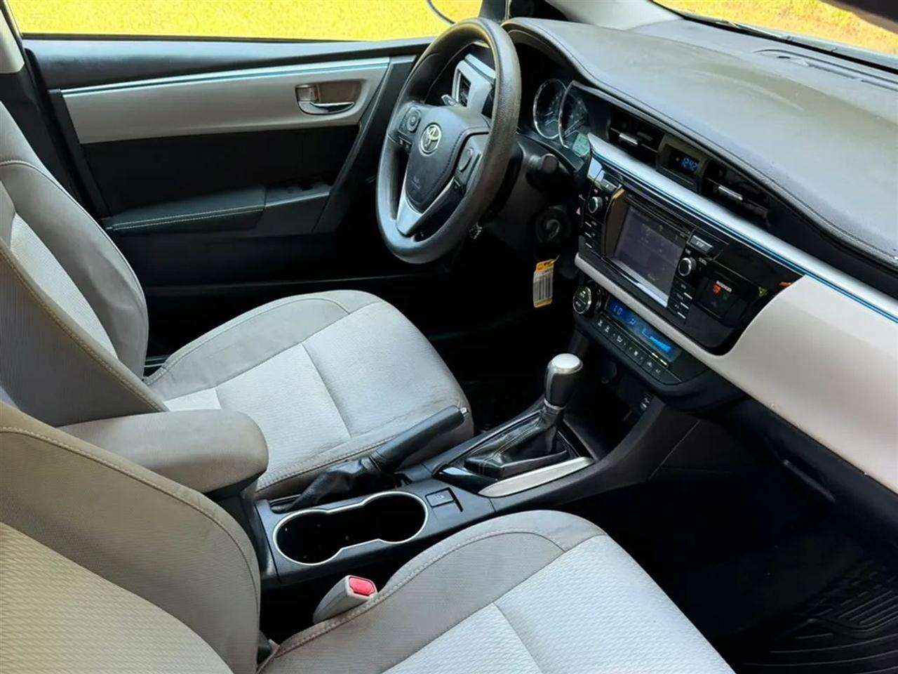 Toyota Corolla LE CVT 2016