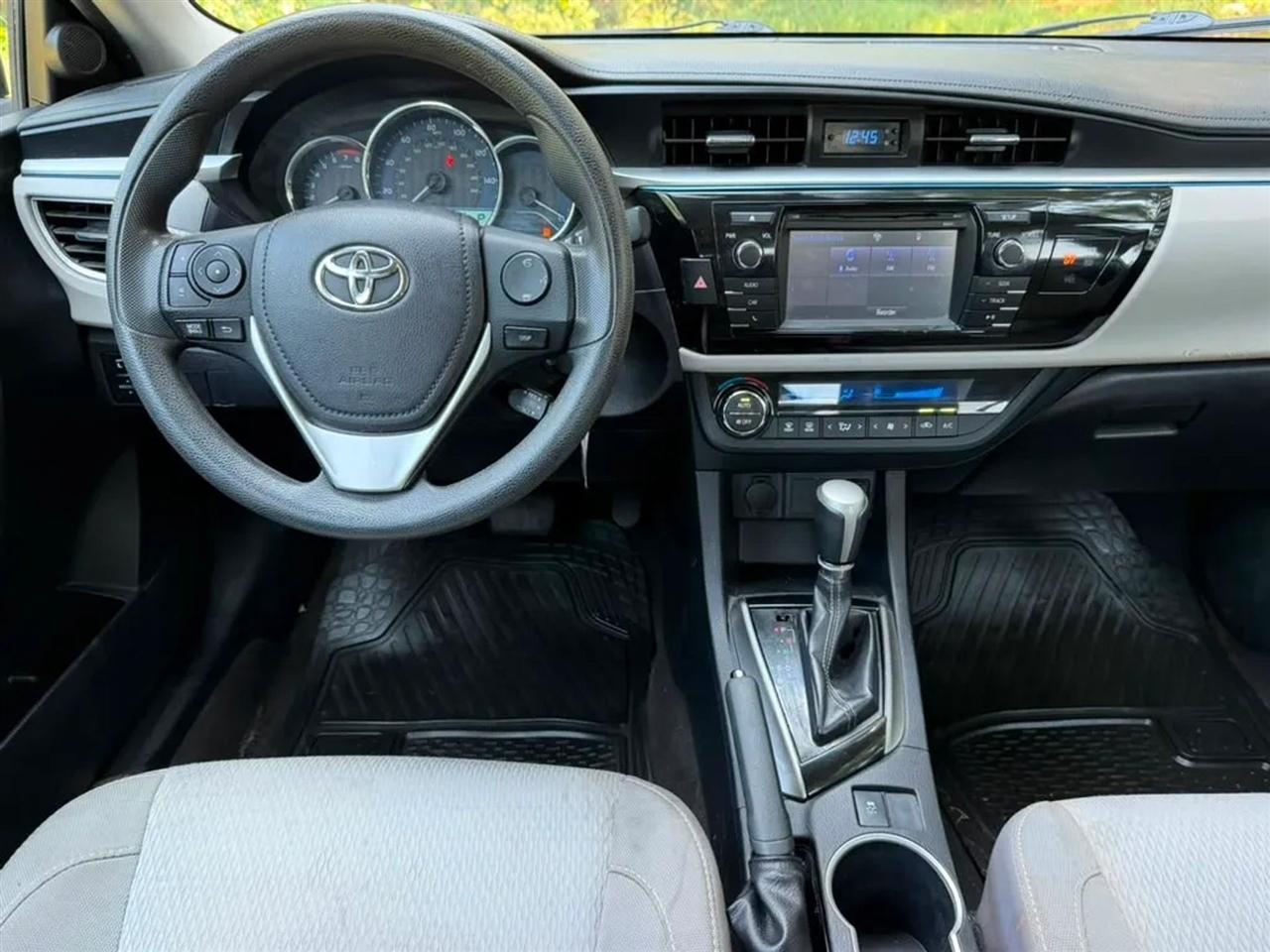 Toyota Corolla LE CVT 2016