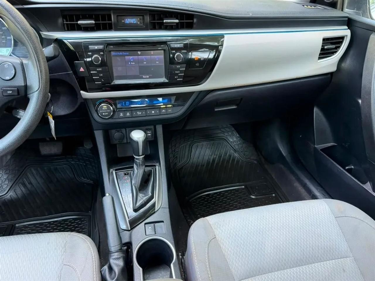Toyota Corolla LE CVT 2016