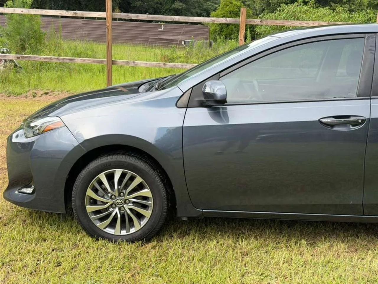 Toyota Corolla XLE CVT 2018