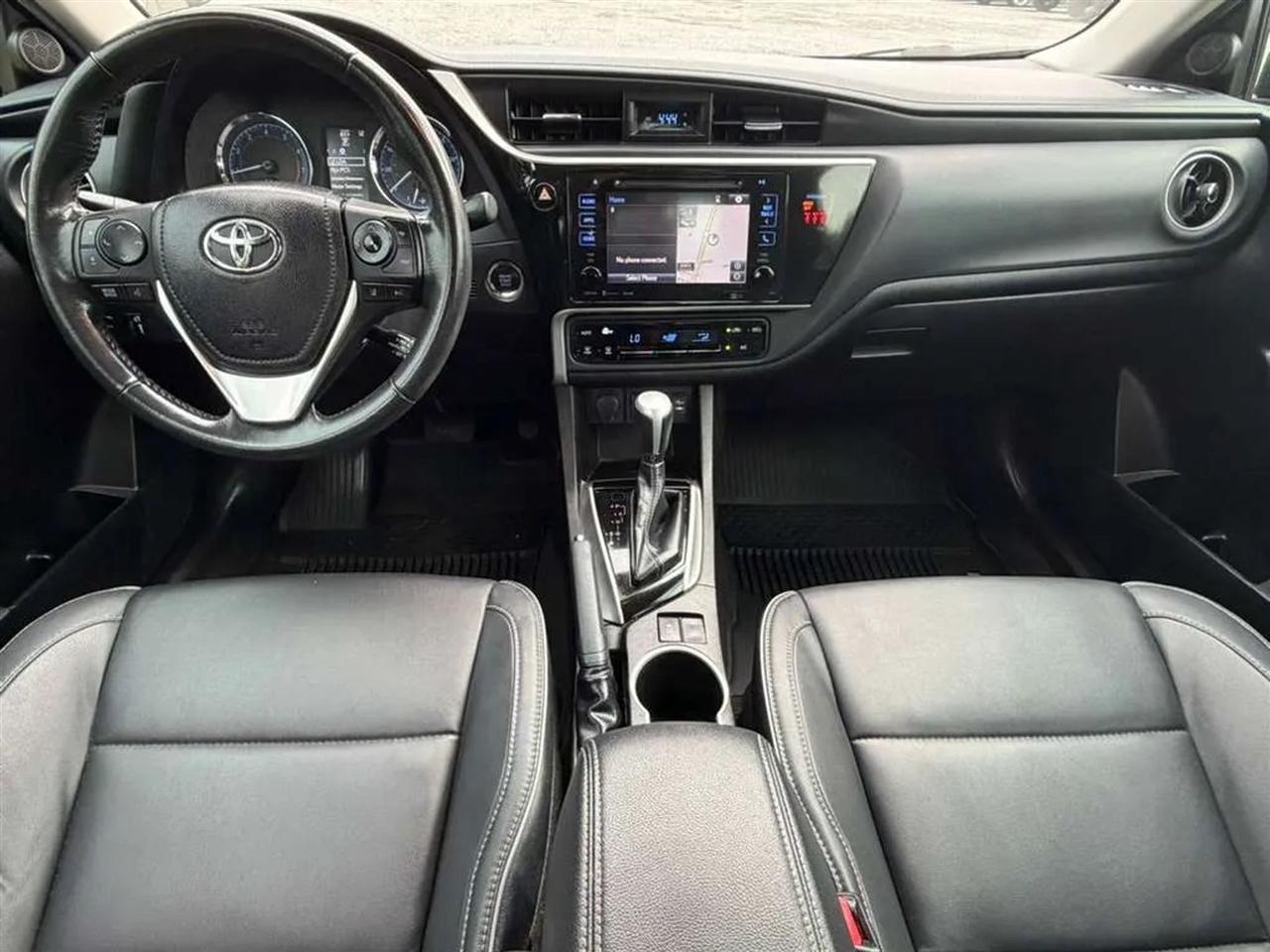Toyota Corolla XLE CVT 2018