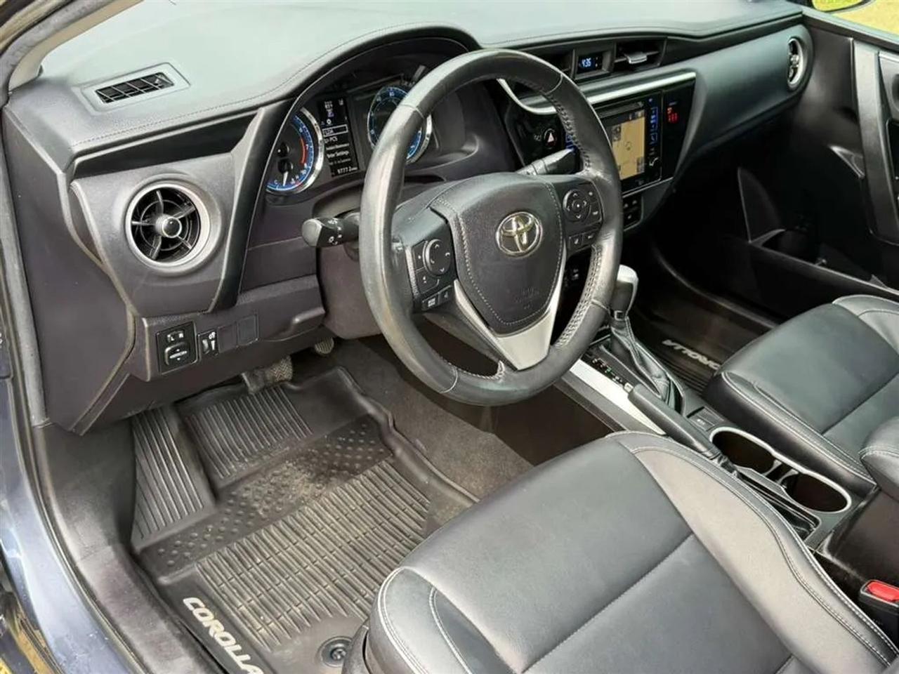 Toyota Corolla XLE CVT 2018