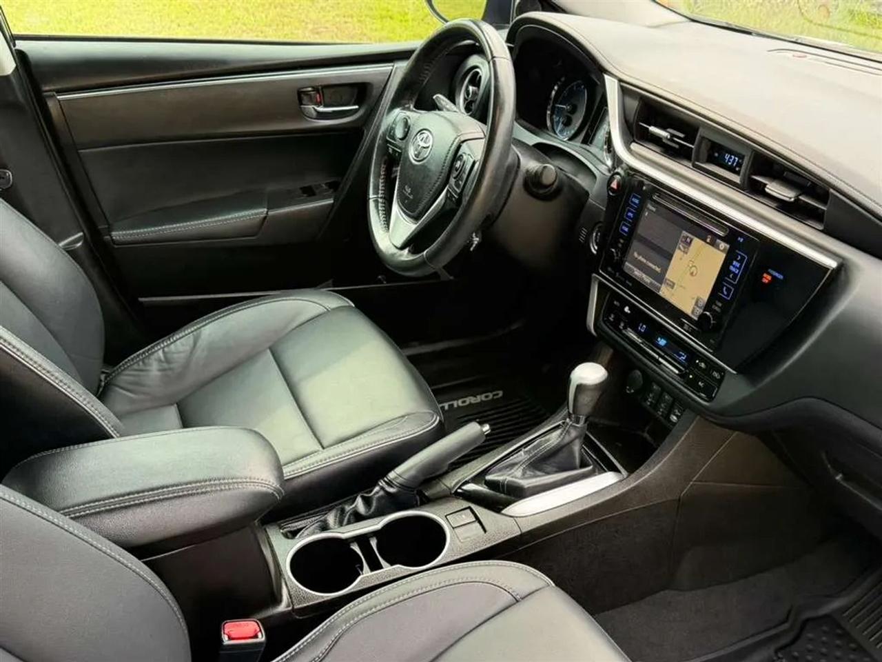 Toyota Corolla XLE CVT 2018
