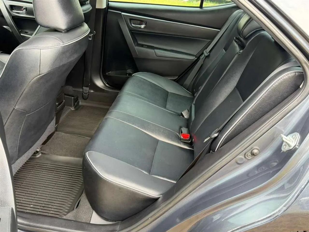 Toyota Corolla XLE CVT 2018
