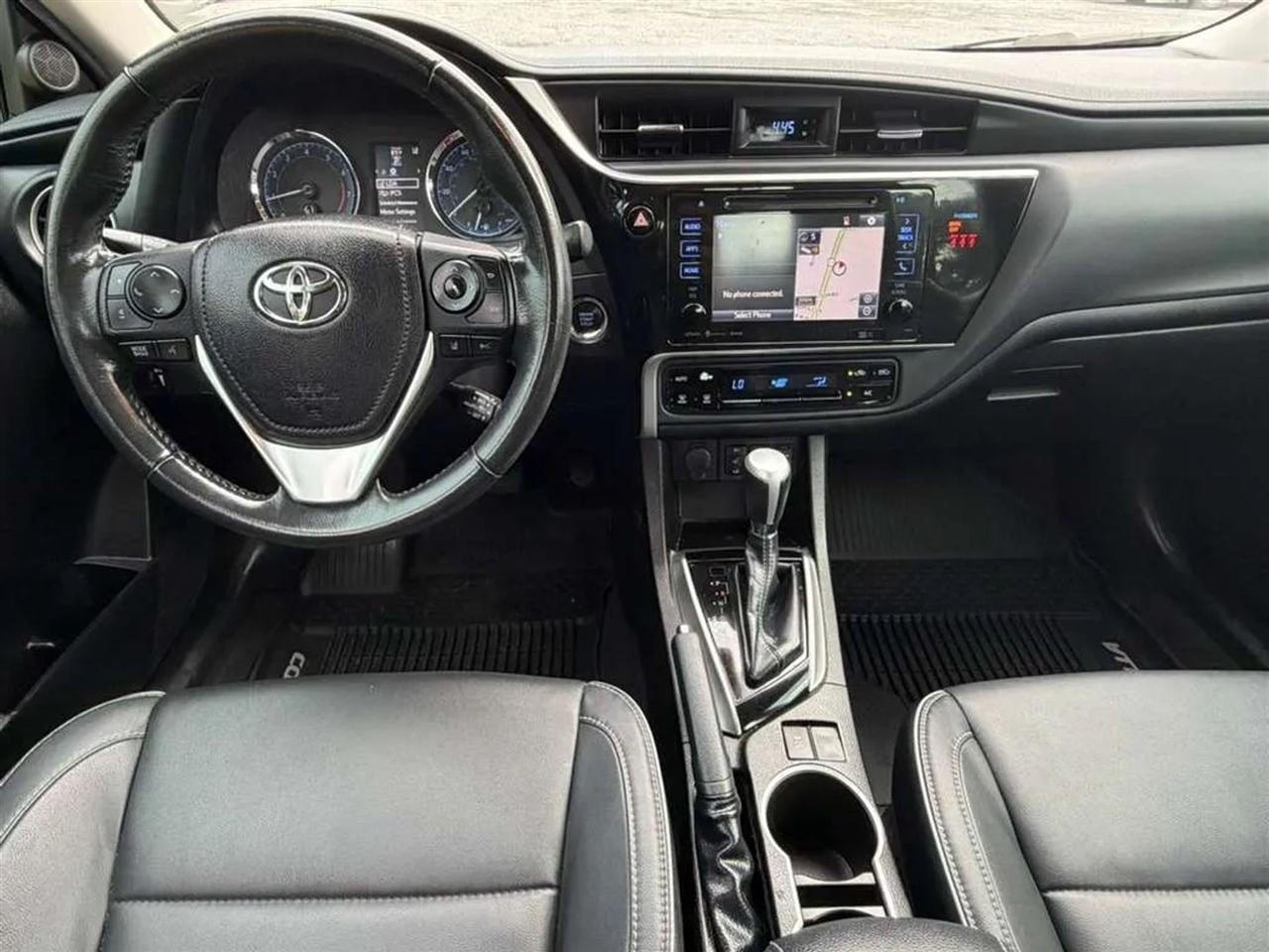Toyota Corolla XLE CVT 2018