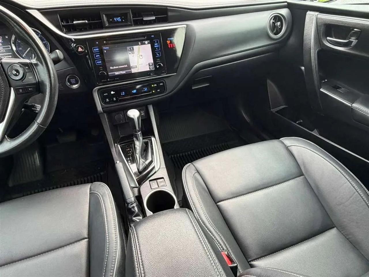 Toyota Corolla XLE CVT 2018