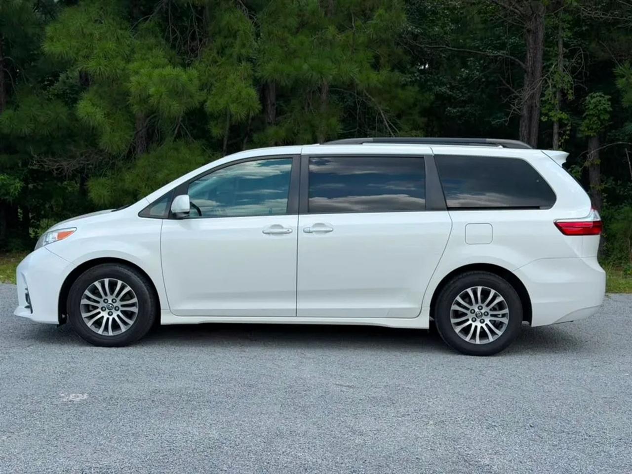 Toyota Sienna Limited Premium 7-Passenger 2018