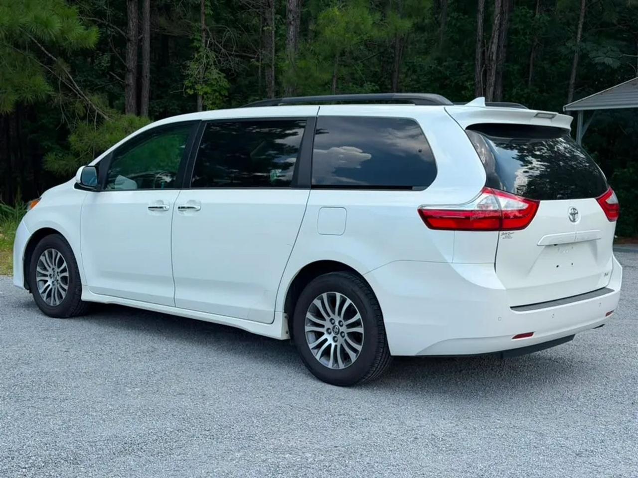 Toyota Sienna Limited Premium 7-Passenger 2018