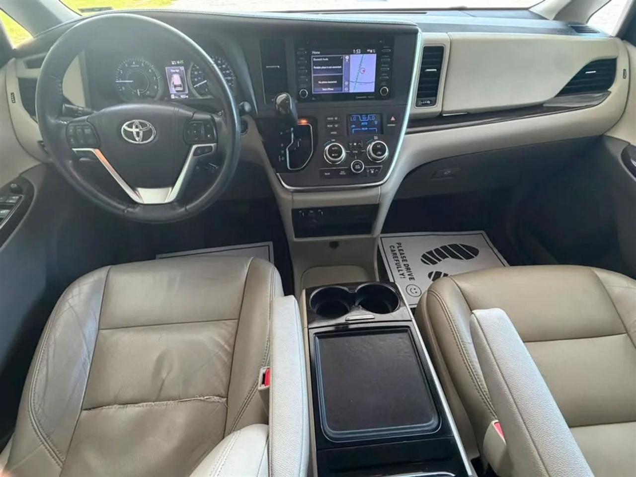 Toyota Sienna Limited Premium 7-Passenger 2018
