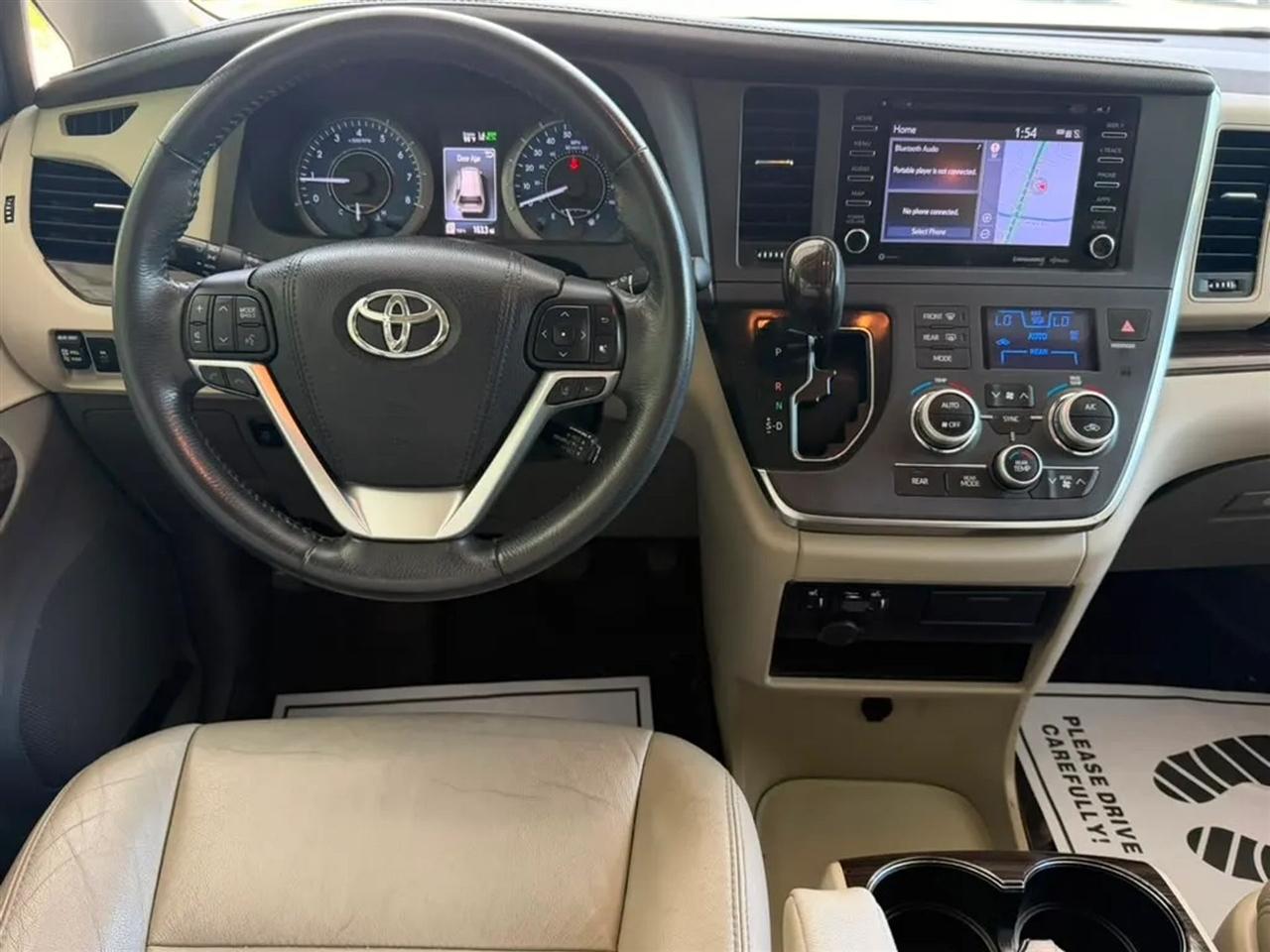 Toyota Sienna Limited Premium 7-Passenger 2018