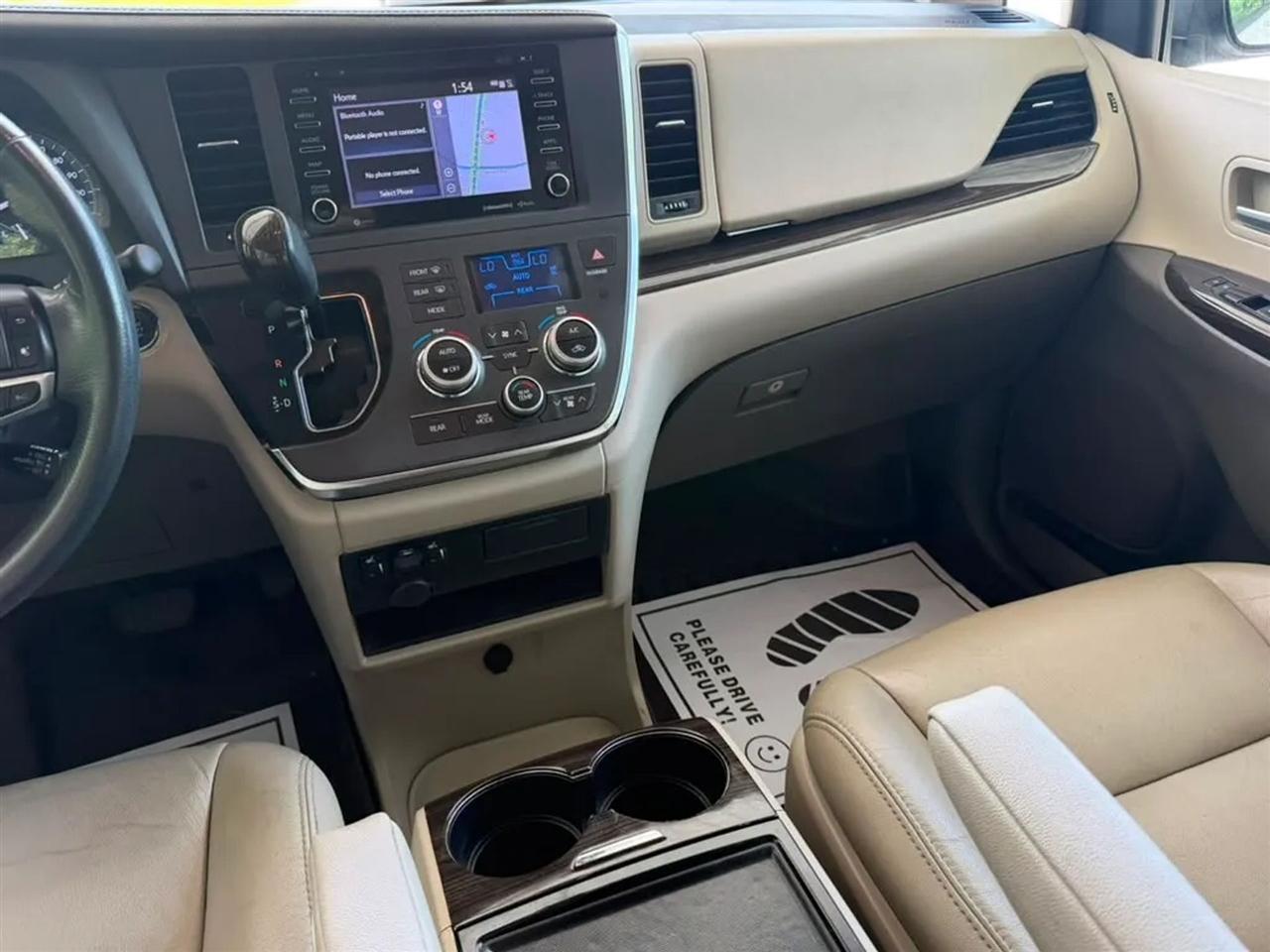 Toyota Sienna Limited Premium 7-Passenger 2018