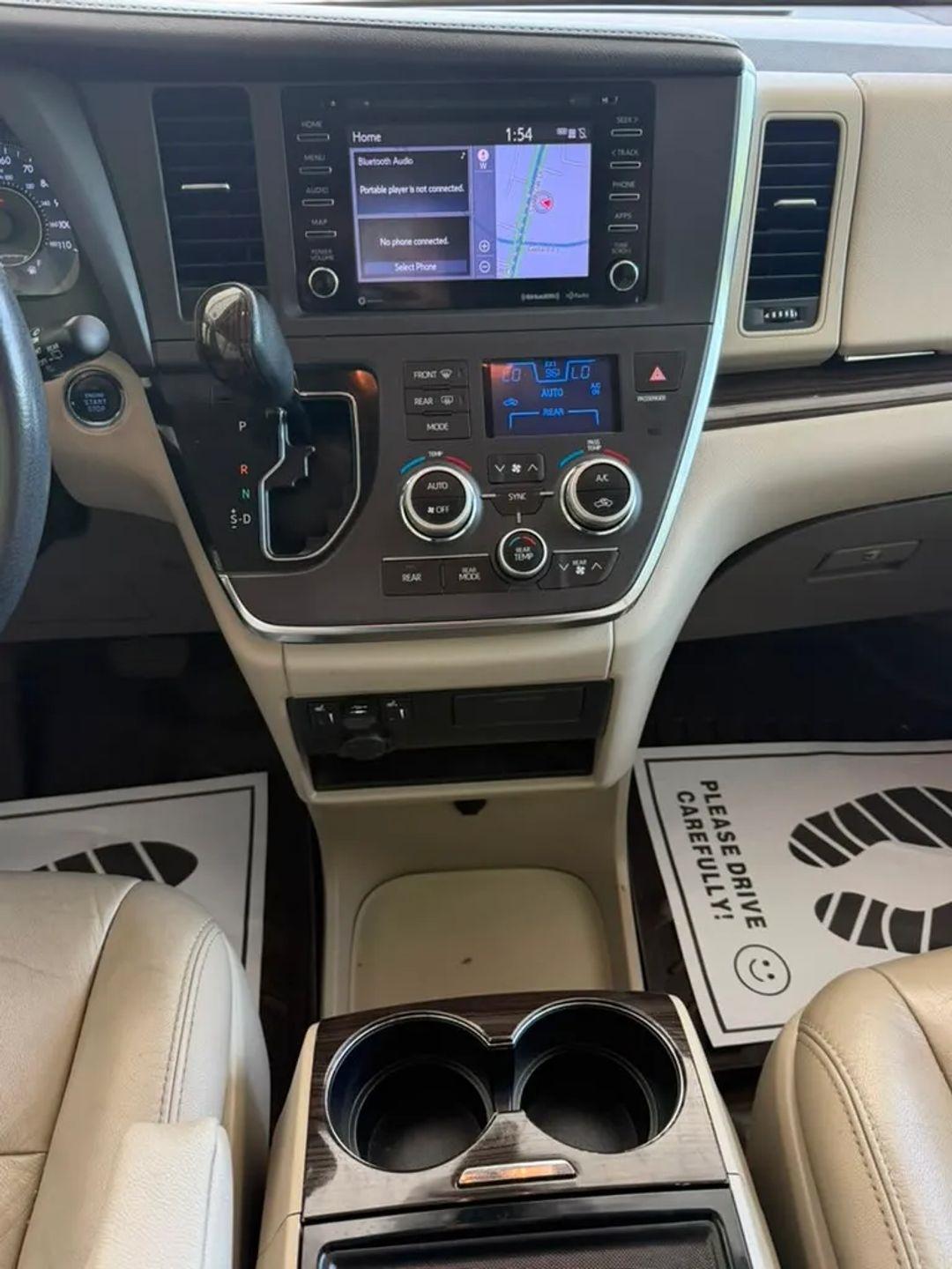 Toyota Sienna Limited Premium 7-Passenger 2018