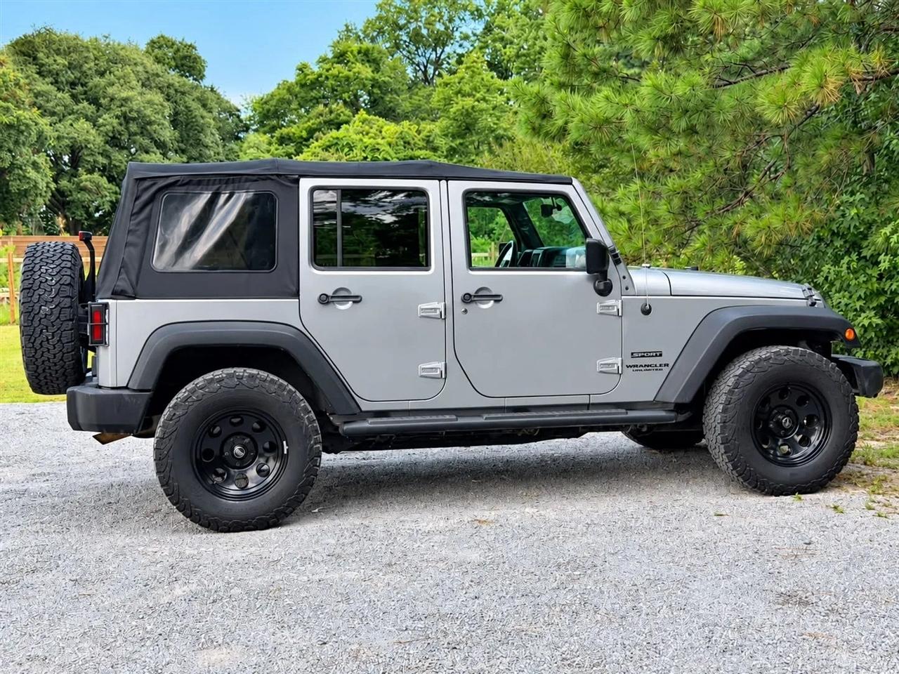 Jeep Wrangler Unlimited Sport 4WD 2015