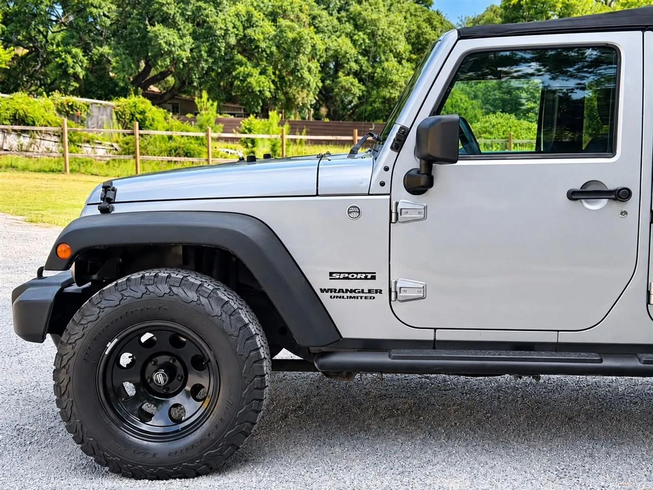 Jeep Wrangler Unlimited Sport 4WD 2015