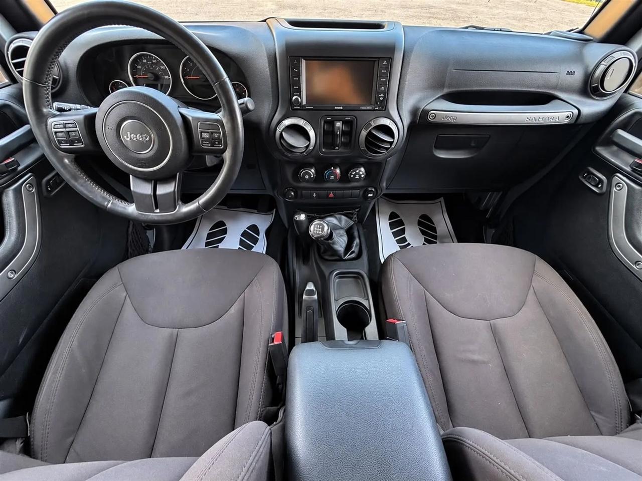 Jeep Wrangler Unlimited Sport 4WD 2015