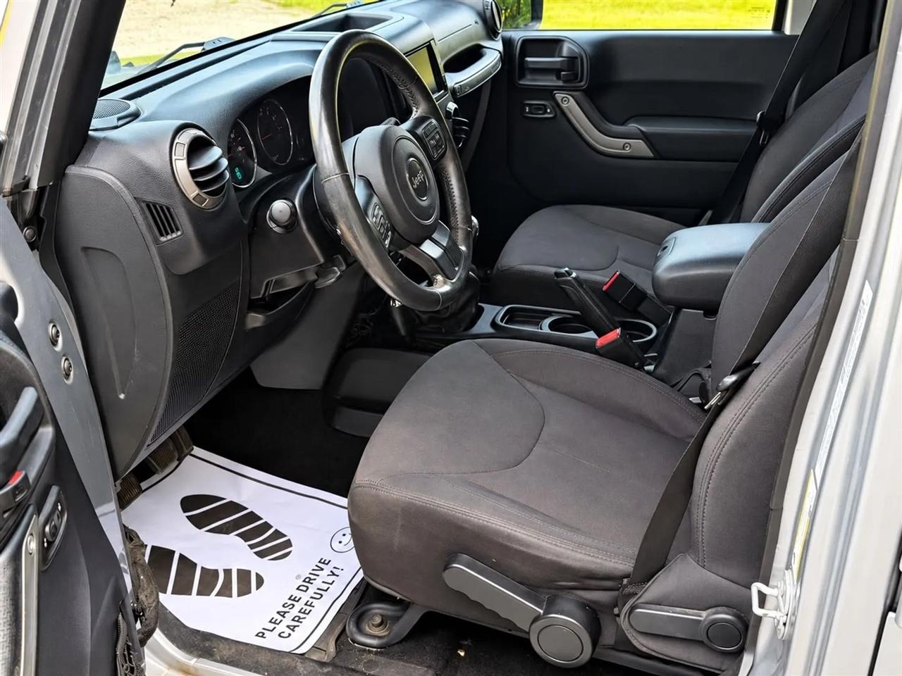 Jeep Wrangler Unlimited Sport 4WD 2015