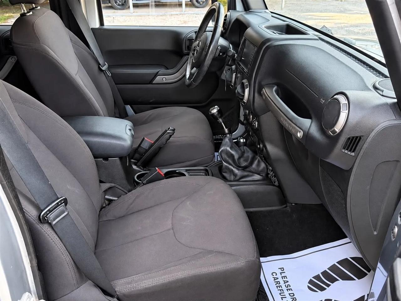 Jeep Wrangler Unlimited Sport 4WD 2015