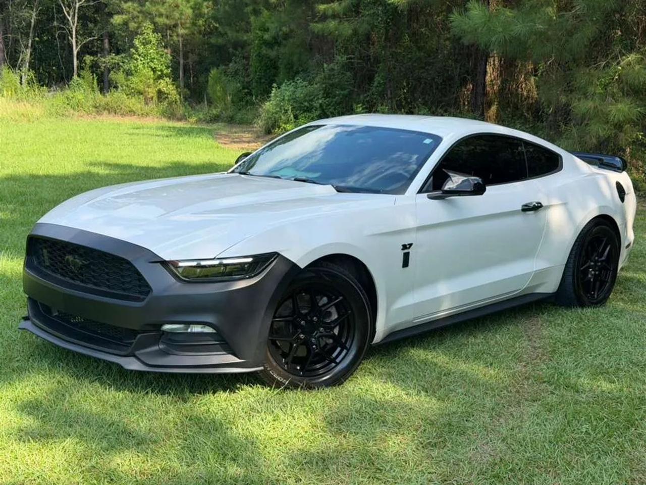 Ford Mustang V6 Coupe 2017