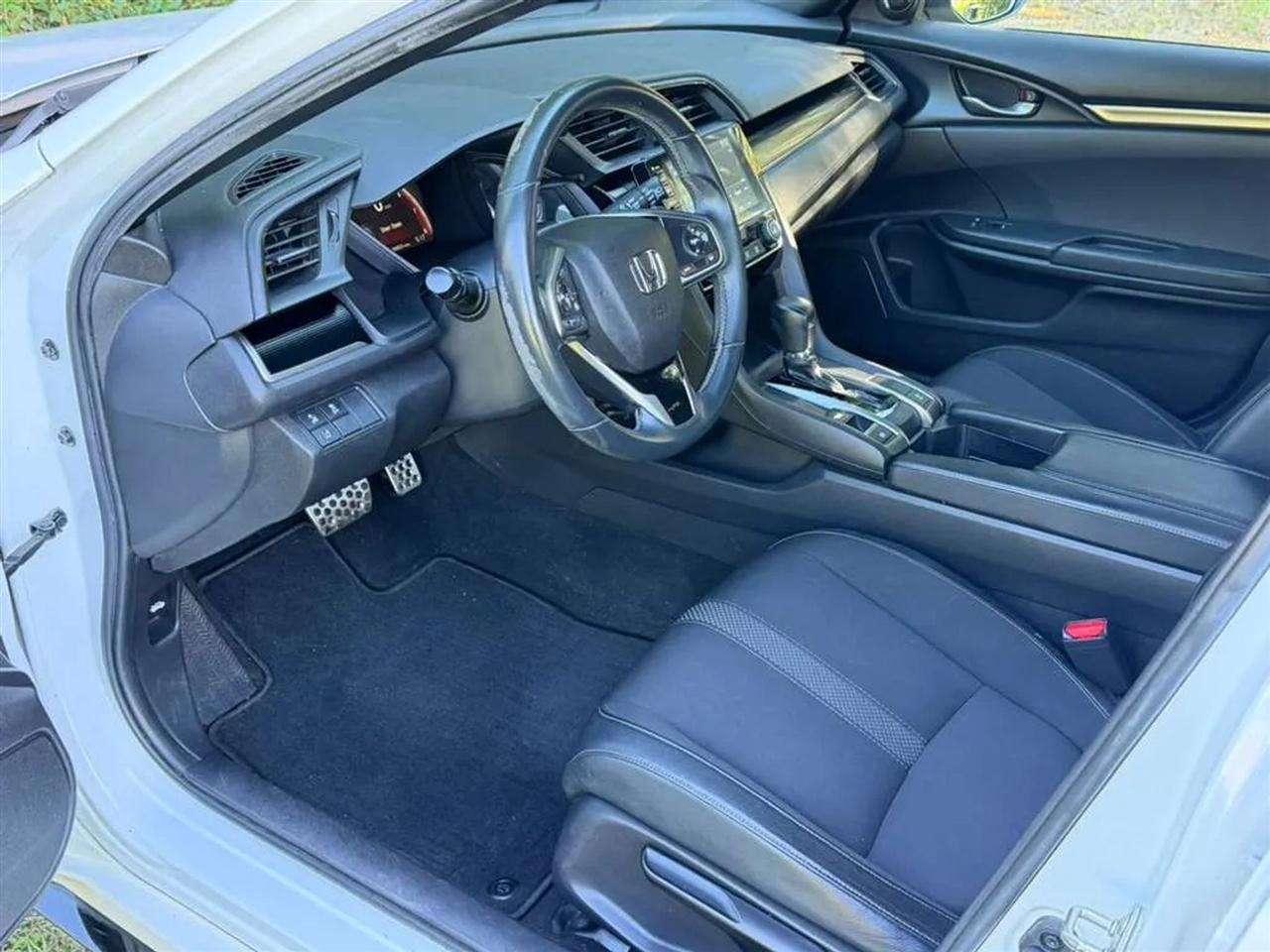 Honda Civic Sport Hatchback CVT 2021