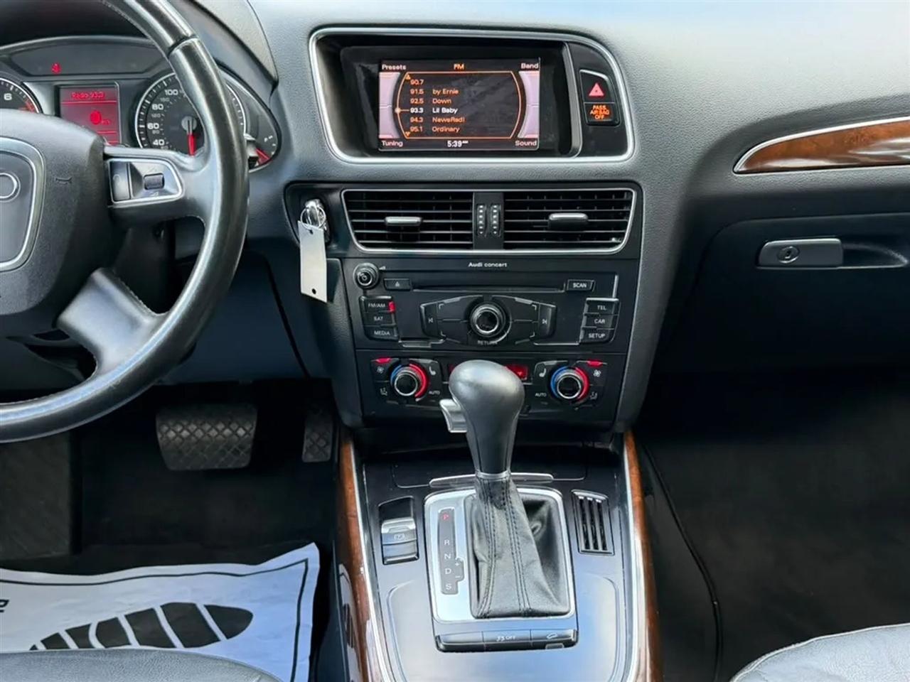 Audi Q5 2.0 quattro Premium 2012
