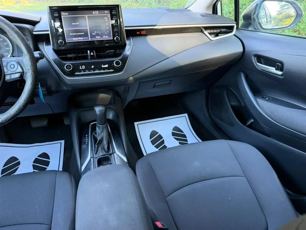 Toyota Corolla LE 2020