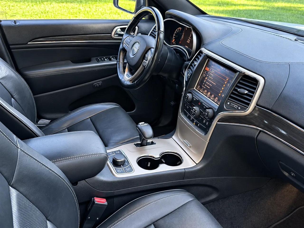 Jeep Grand Cherokee Overland 4WD 2015