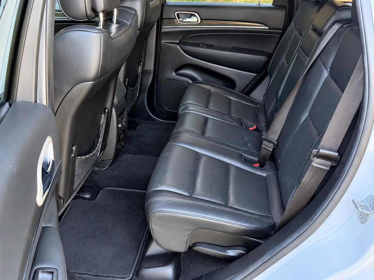 Jeep Grand Cherokee Overland 4WD 2015