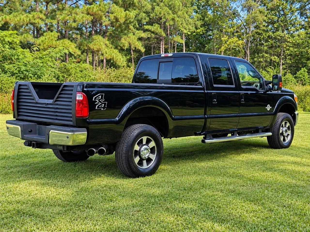 Ford F-350 SD Lariat Crew Cab 4WD 2013