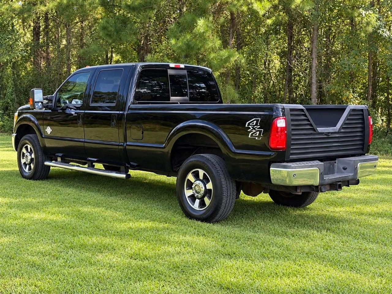 Ford F-350 SD Lariat Crew Cab 4WD 2013