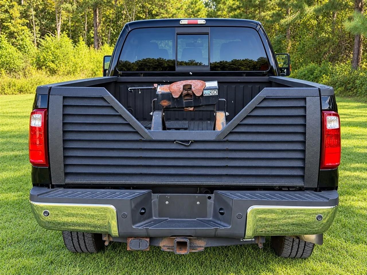 Ford F-350 SD Lariat Crew Cab 4WD 2013
