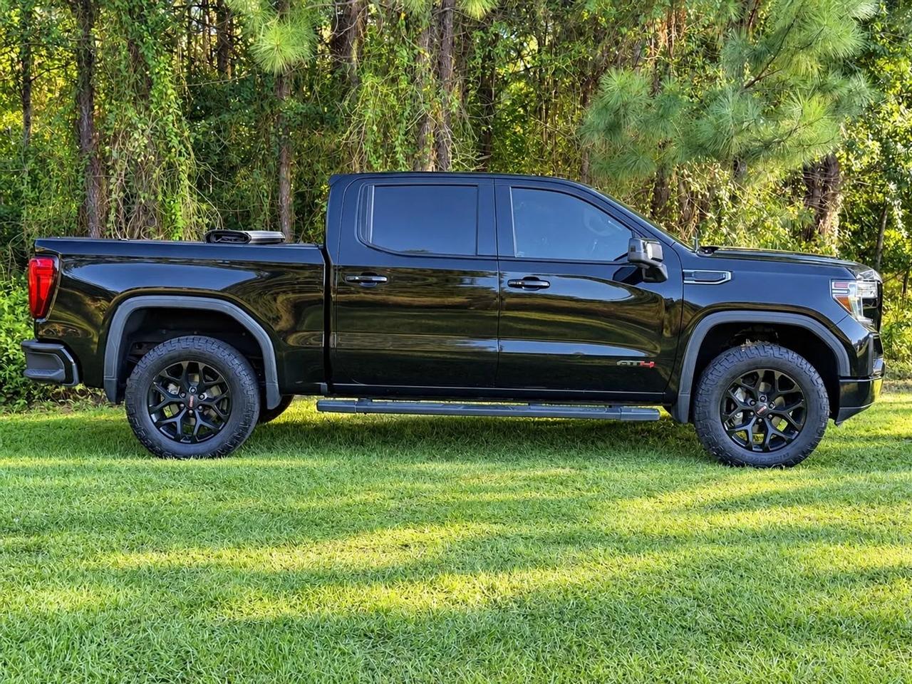GMC Sierra 1500 AT4 Crew Cab Long Box 4WD 2020