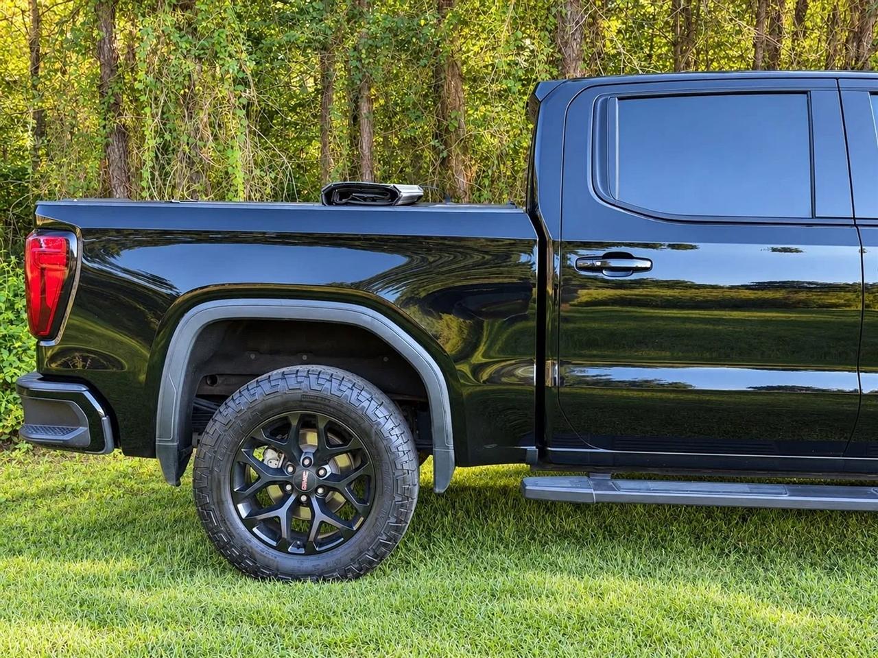GMC Sierra 1500 AT4 Crew Cab Long Box 4WD 2020