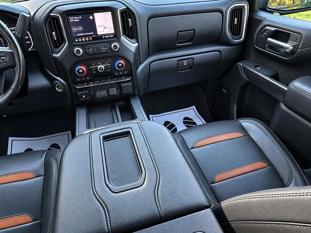GMC Sierra 1500 AT4 Crew Cab Long Box 4WD 2020