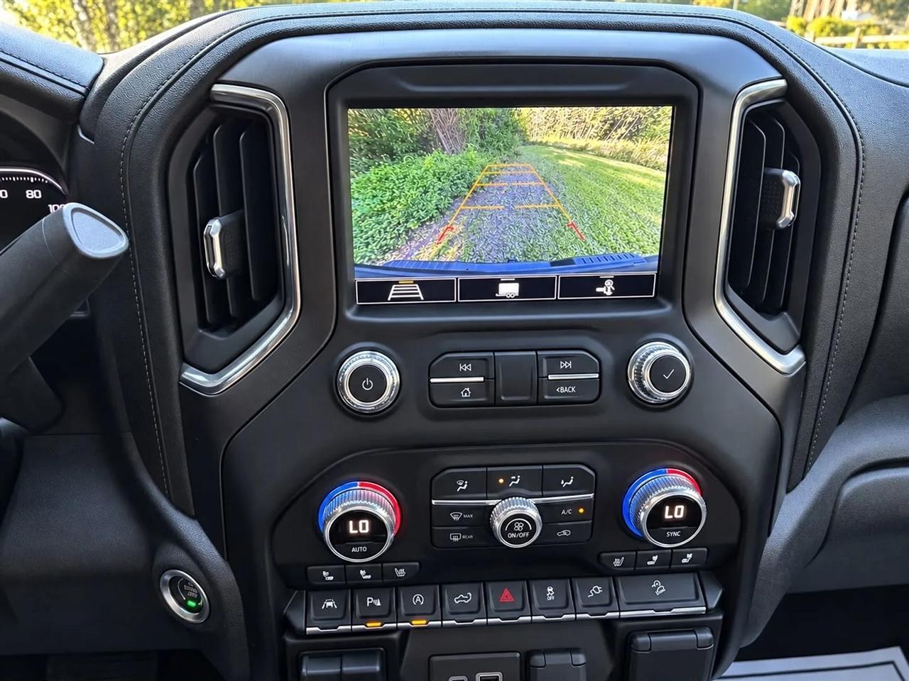 GMC Sierra 1500 AT4 Crew Cab Long Box 4WD 2020